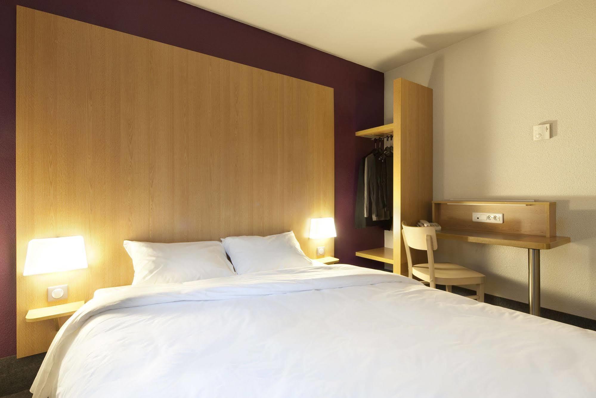 B&B Hotel Le Puy-En-Velay Vals-pres-le-Puy Exterior photo